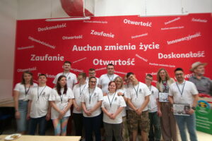 wielki gest male wplywy (14) auchan 2025