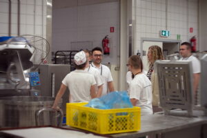 wielki gest male wplywy (5) auchan 2025